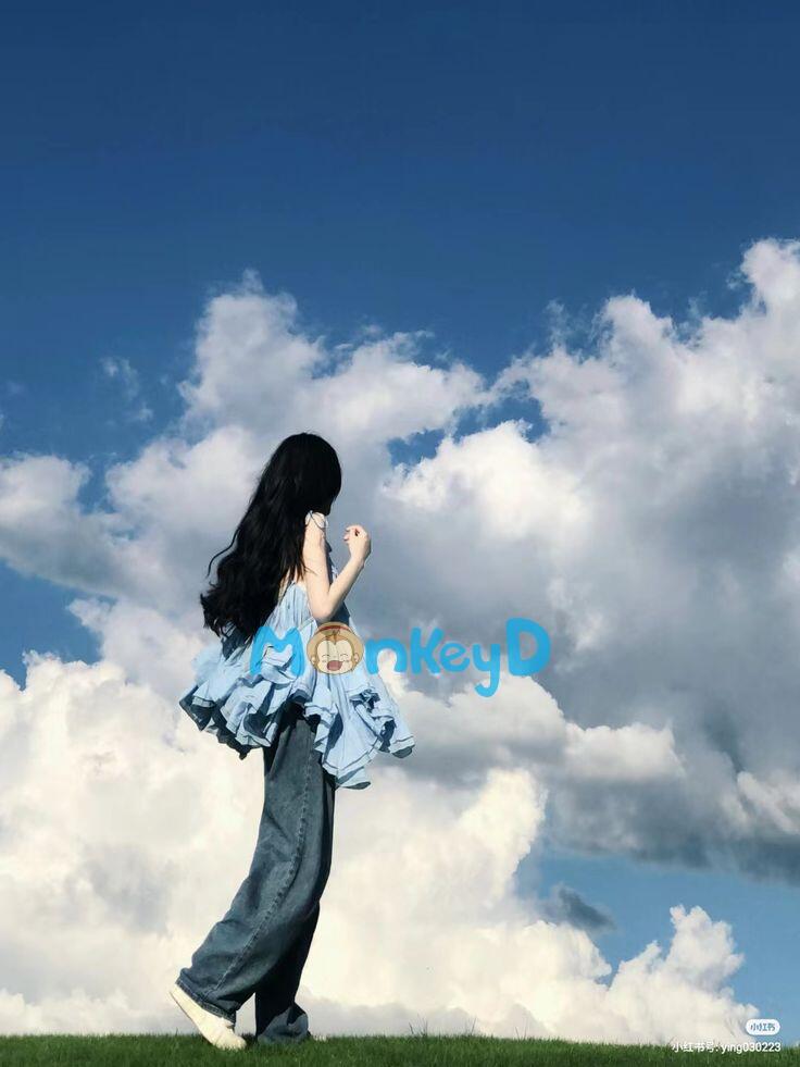 Sau khi tôi ch/ết, mẹ vừa khóc vừa khâu thi thể của tôi