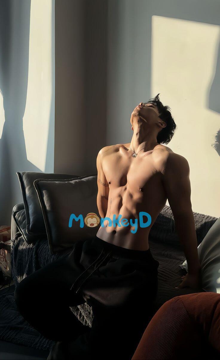 TRÙM TRƯỜNG GÀO THÉT TRONG VÔ VỌNG