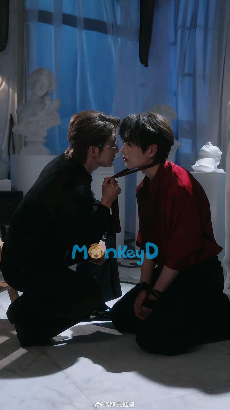 Sợi chỉ đẫm máu