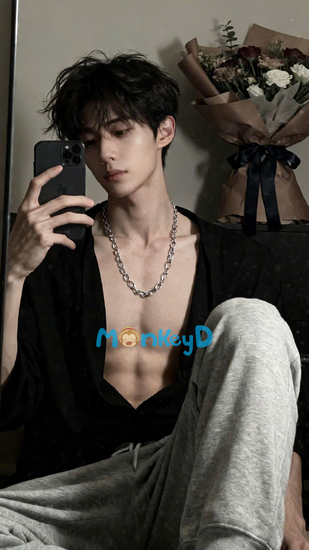 SAU KHI EM HỌ NÉM CON MÈO CỦA TÔI XUỐNG BAN CÔNG