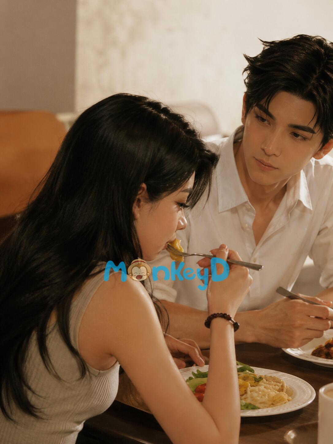 YÊU 3 NĂM NHƯNG KHÔNG DÁM CÔNG KHAI, VẬY NÊN TÔI CŨNG CHẲNG THÈM