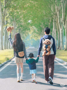 KHÔNG CÙNG HUYẾT THỐNG