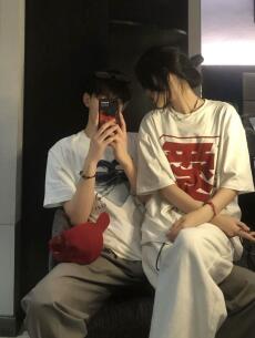 Bị crush cũ "ăn vạ"