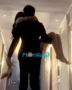 Nữ Vương Trở Lại: Ngọt Có, Sát Cũng Có